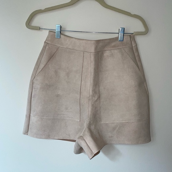 Zara Pants - NEVER WORN Zara Tan Shorts